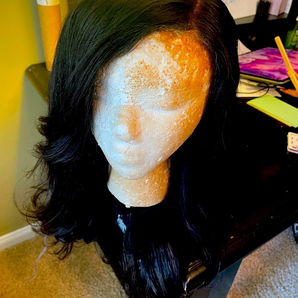 Slightly used 13x6 HD Skin Melt Lacefront Bodywave Wig.